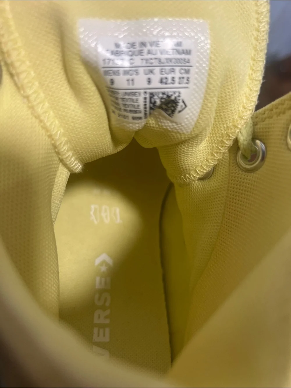Converse  men Yellow High Top Boat Shoes